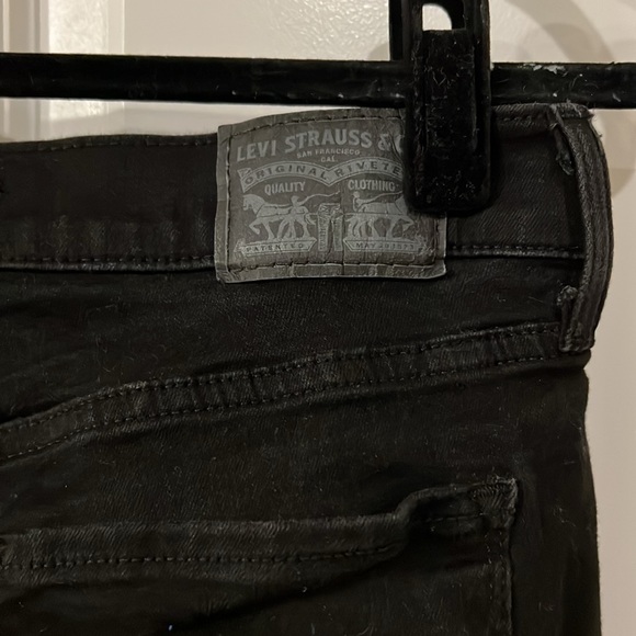 Lightly worn black Levi Strauss & Co Classic Bootcut size 6 jeans - Picture 9 of 15